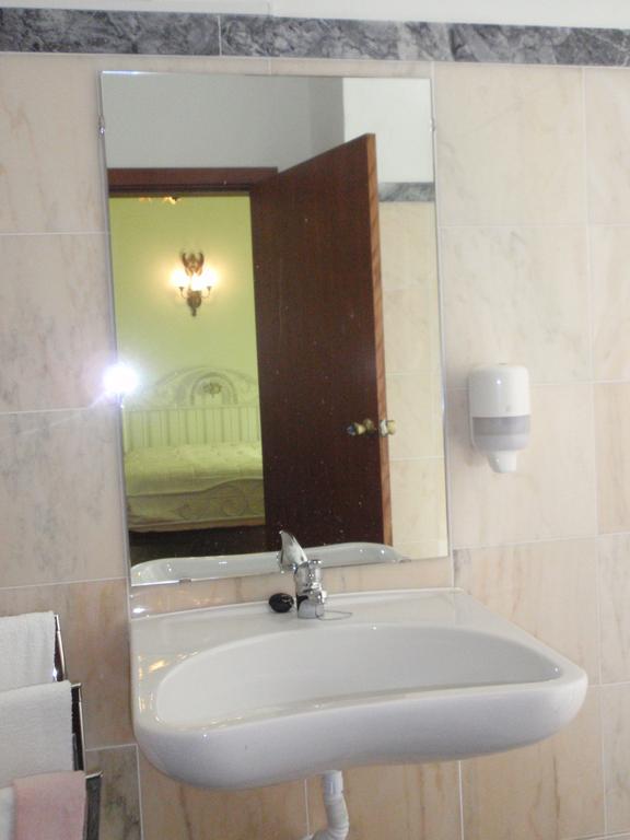 "O Viajante" Low Cost Hotel Estremoz Chambre photo